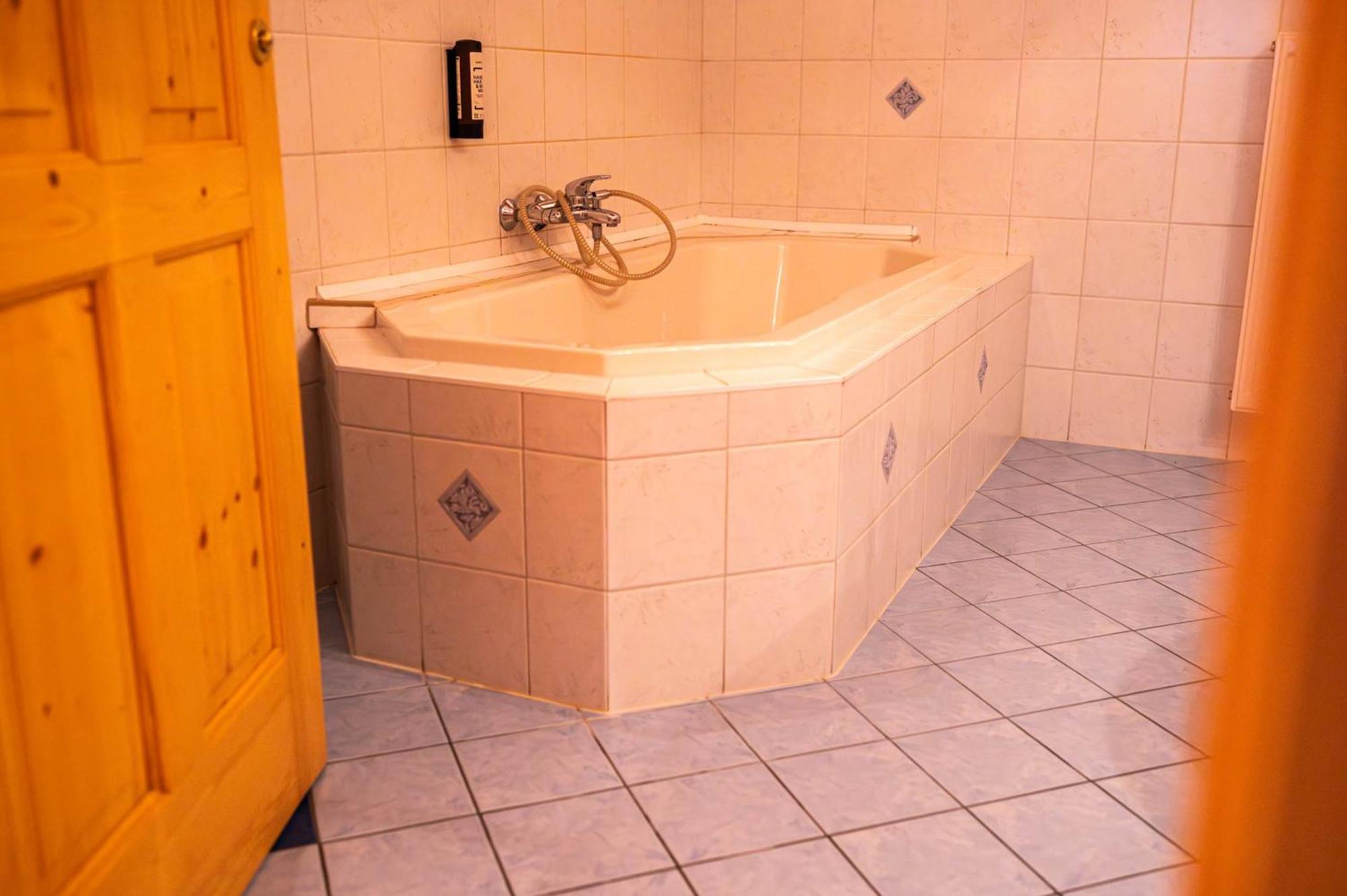 Edelweiss Lodge Lachtal I Self Check-In Стая снимка